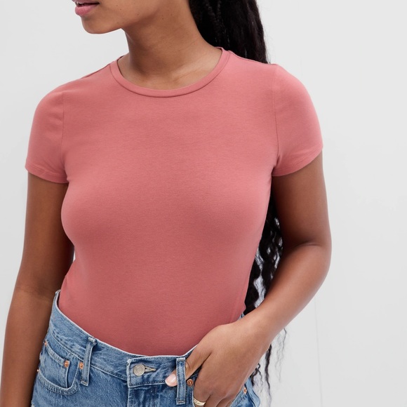 NWT GAP Crewneck T-Shirt Bodysuit Color: Earthenware Red - Picture 2 of 8
